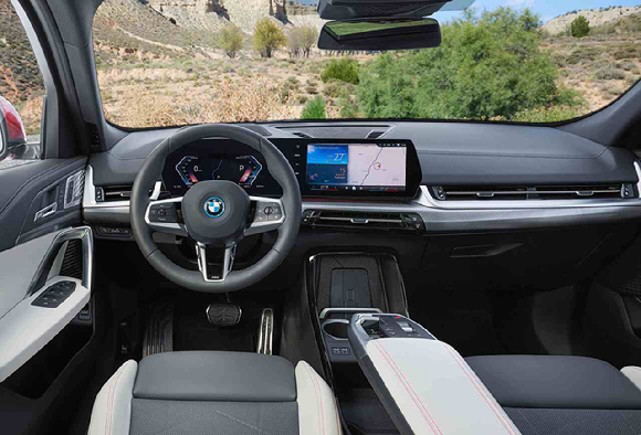 BMW 코리아가 공식 출시한 프리미엄 소형 SAC '뉴 X2' 내부. [사진=BMW 코리아]