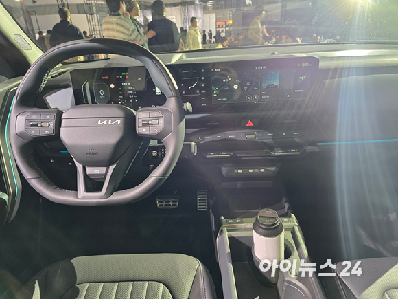 기아 '디 올 뉴 셀토스' 하이브리드 X-라인 모델. [사진=김종성 기자]