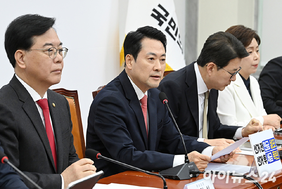 이재명 대통령이 지난 9일 청와대에서 열린 수석보좌관회의에서 발언하고 있다. 2026.4.9 [사진=연합뉴스]