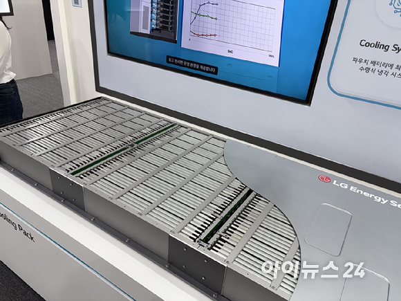 LG에너지솔루션의 배터리 셀을 적용한 ESS용 JF2 팩. [사진=권서아 기자]