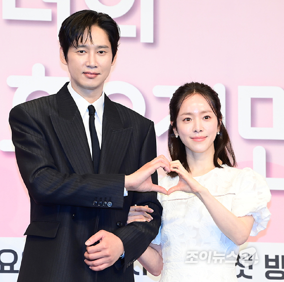 '미혼남녀' 박성훈 "로맨틱코미디 갈망⋯한지민, 팬으로서 작업 해보고 싶었다"