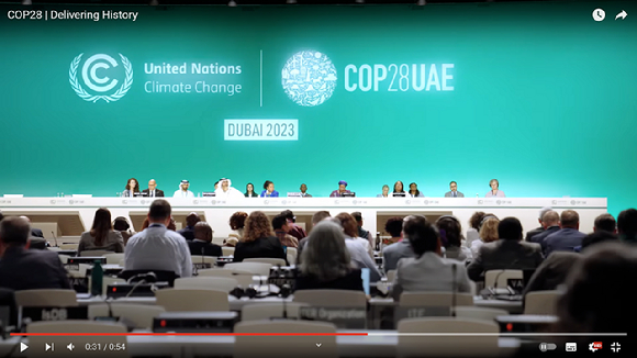 아랍에미리트 두바이에서 COP28이 열리고 있다. '손실과 피해' 기금 조성에 합의했는데 갈 길이 멀다는 평가가 나온다.  [사진=COP28]