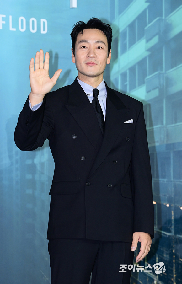 배우 박해수가 16일 오전 서울 CGV 용산아이파크몰에서 열린 넷플릭스 영화 '대홍수'(감독 김병우) 제작보고회에 참석하고 있다. [사진=정소희 기자]