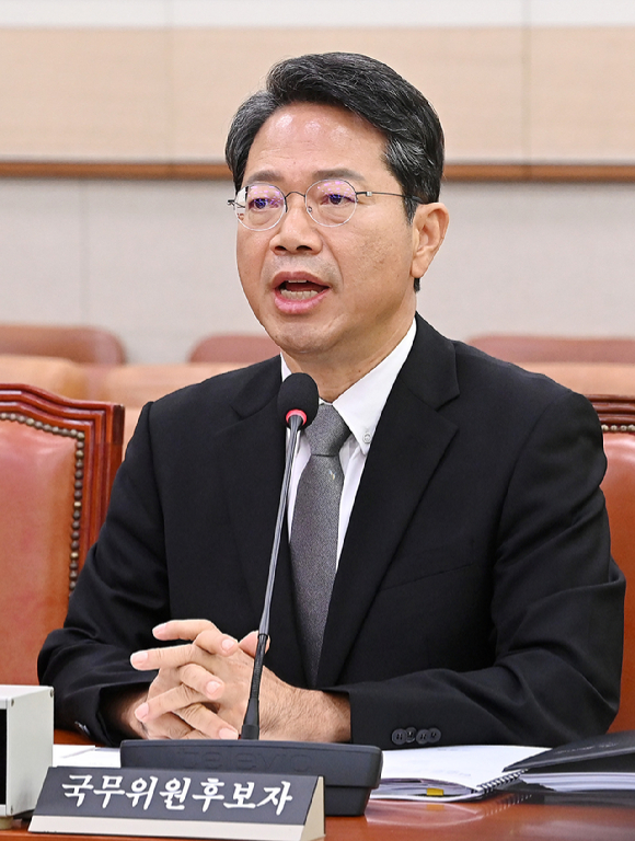 김승원 법무부 장관 후보자가 15일 서울 여의도 국회 법제사법위원회에서 열린 인사청문회에서 질의에 답변하고 있다. [사진=곽영래 기자]