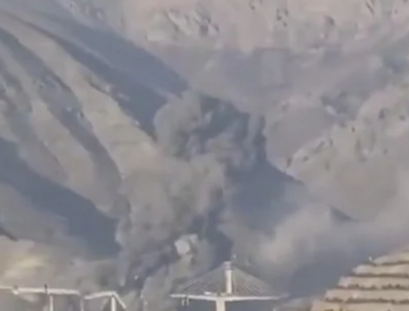 트럼프 대통령이 올린 폭파 사진. [사진=트럼프 트루스소셜]