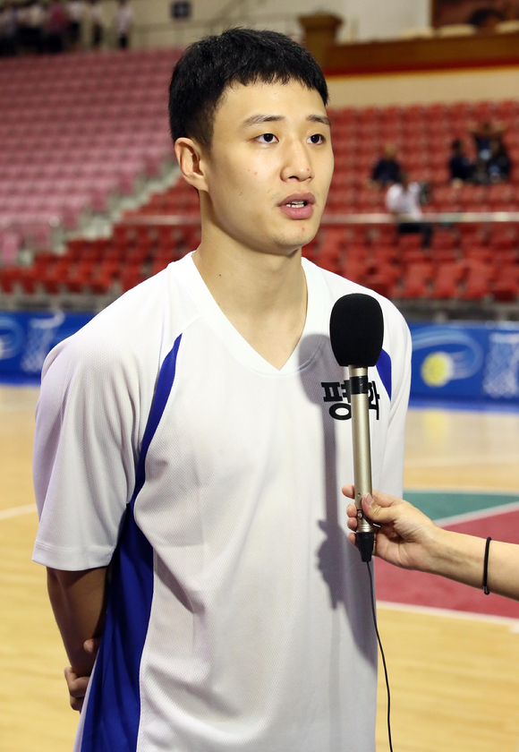 농구선수 허웅이 에스팀엔터테인먼트와 전속계약을 체결하고 본격적인 방송 활동에 나선다. [사진=사진공동취재단]