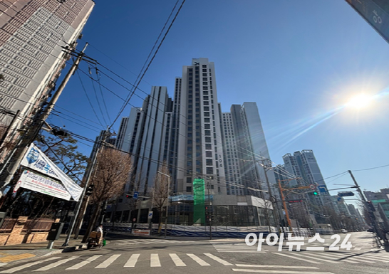 3월 입주 예정인 영등포구 양평동 '영등포자이디그니티'. [사진=김민지 기자]