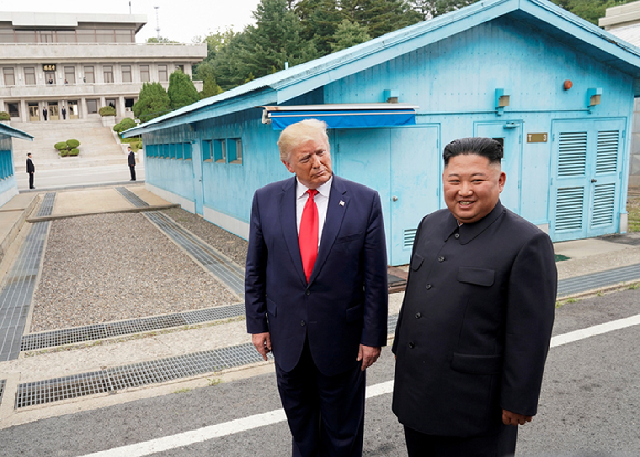 도널드 트럼프 미국 대통령(왼쪽)과 김정은 북한 국무위원장. [사진=로이터/연합뉴스]