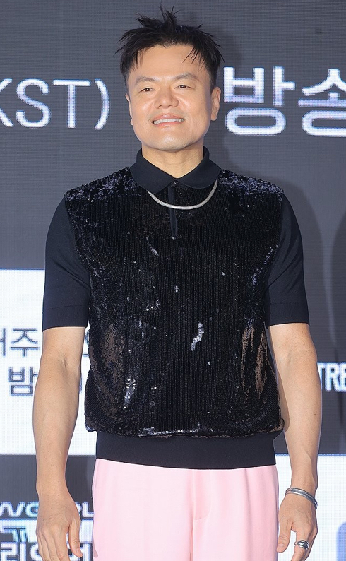 대통령 직속 기구 대중문화교류위원회 공동위원장으로 임명된 박진영 JYP엔터테인먼트 대표 프로듀서. [사진=연합뉴스]