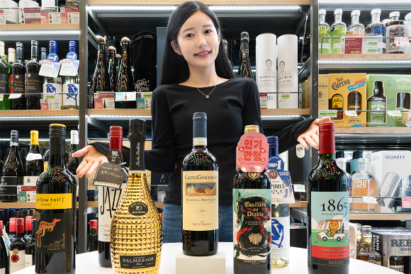 와인창고 대방출 이미지. [사진=세븐일레븐]