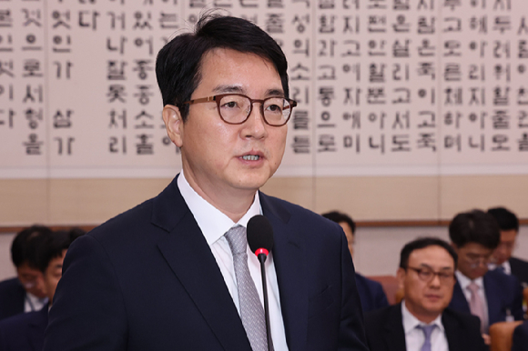 심우정 검찰총장이 21일 오전 서울 여의도 국회에서 열린 법제사법위원회 대검찰청 국정감사에서 업무보고를 하고 있다. 2024.10.21. [사진=뉴시스]