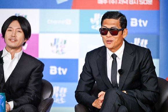 '박장대소' 제작발표회에 참석한 장혁과 박준형 [사진=채널S]