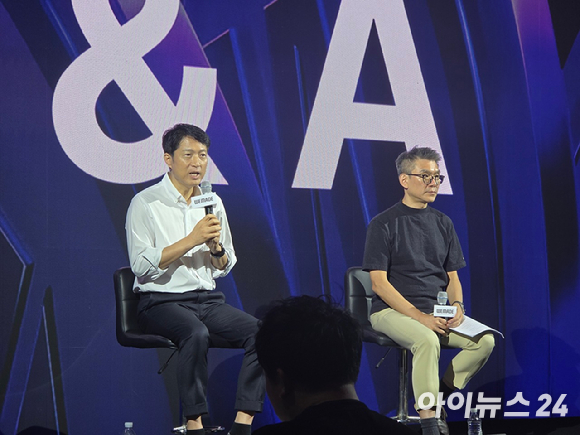 김석환 위믹스 재단 대표가 18일 앰베서더 서울 풀만에서 열린 '스테이블 원' 기술시연회에서 발표하고 있다. [사진=박정민 기자]