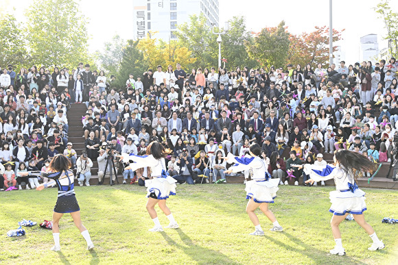 대구 달성군 청소년 축제에서 경연대회가 펼쳐지고 있다 [사진=달성군]