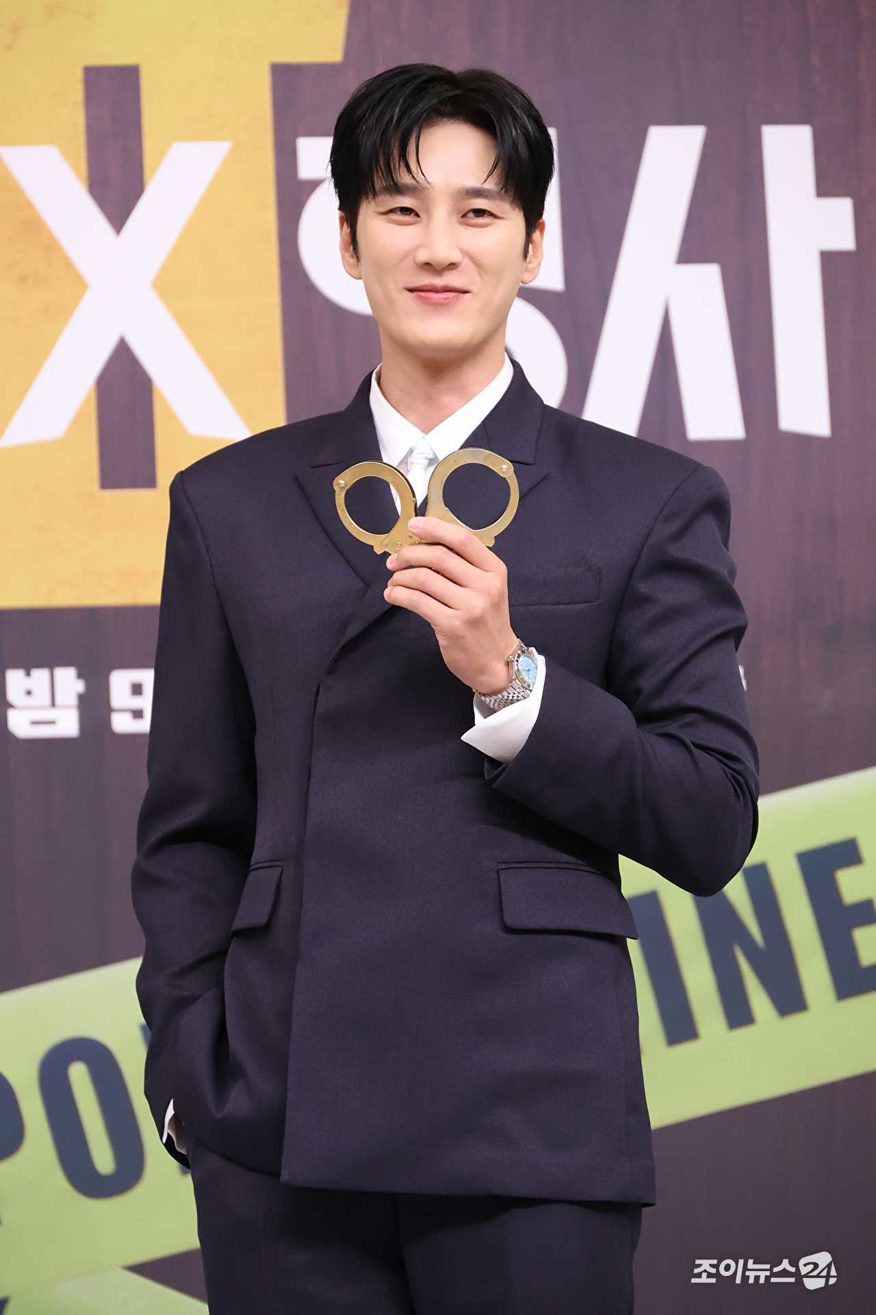 배우 안보현이 4일 오전 서울 양천구 목동 SBS에서 진행된 SBS 새 금토드라마 '재벌X형사2' 제작발표회에 참석해 포즈를 취하고 있다. [사진=문수지 기자]