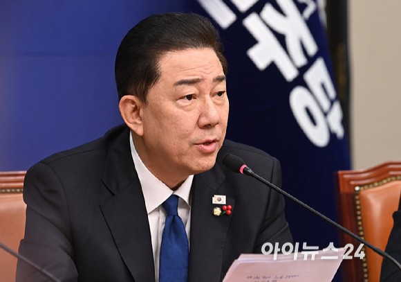김병기 더불어민주당 원내대표가 12일 서울 여의도 국회에서 열린 최고위원회의에서 발언하고 있다. [사진=곽영래 기자]