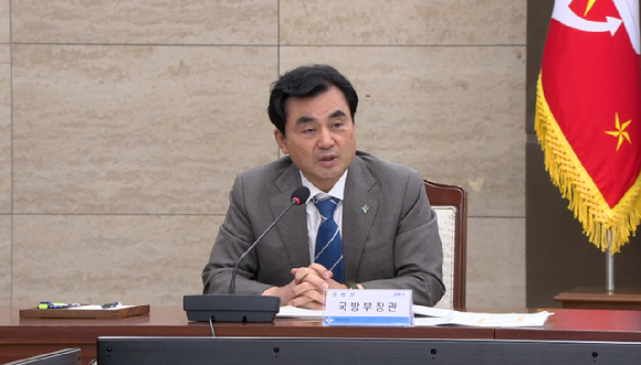 안규백 국방부 장관이 4일 진행된 '제12회 방위산업발전협의회'에서 발언하고 있다. [사진=산업부]