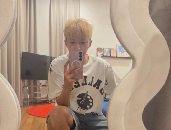 사진은 금발로 변신한 임영웅. [사진=임영웅 인스타그램 ]