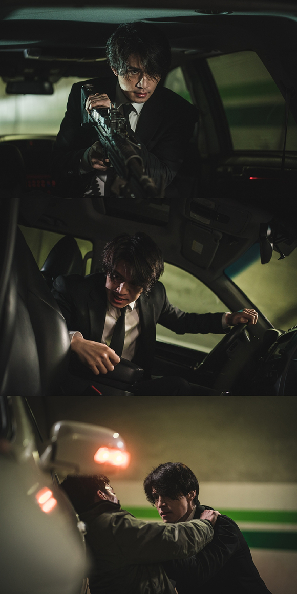 배우 이동욱이 디즈니+ 시리즈 '킬러들의 쇼핑몰'에서 진만 역을 맡아 열연을 펼치고 있다. [사진=월트디즈니 컴퍼니 코리아]