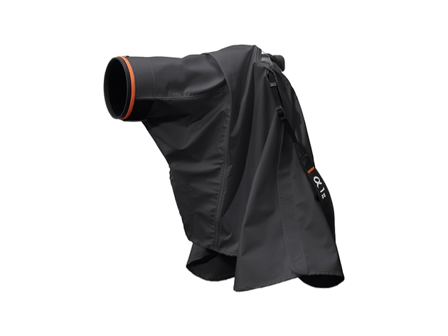 소니코리아는 다양한 기상 환경에서 야외 촬영을 진행하는 사진 작가와 콘텐츠 제작자를 위해 '레인 커버'와 '소프트 렌즈 케이스'를 새롭게 선보인다. 사진은 '레인 커버' 제품. [사진=소니코리아]